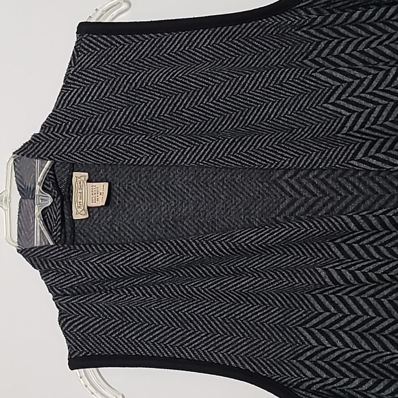 ART AND SOUL Black & Gray Sleeveless Open Front Sleeveless Cardigan - Size Mediu - Picture 2 of 11